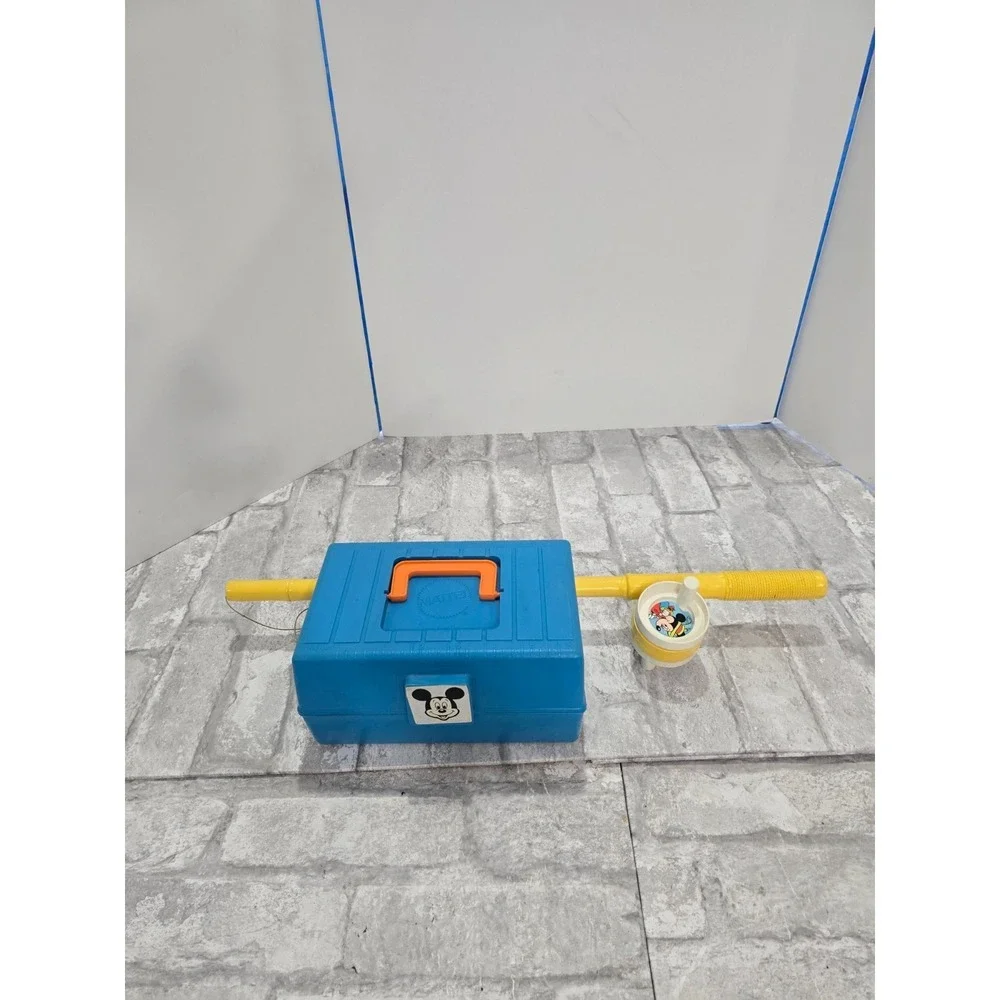 Vintage‎ Mattel Disney Mickey Mouse Fishing Pole Rod Tackle Box Cheese Worm Fish